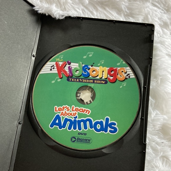 Kidsongs DVD Let’s Learn About Animals - Picture 2 of 3
